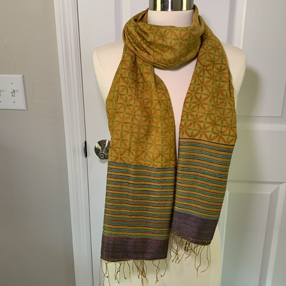 Karomi Indian scarf/stole pattern with stripes- warm jewel/earth tones 100% silk - Picture 6 of 9
